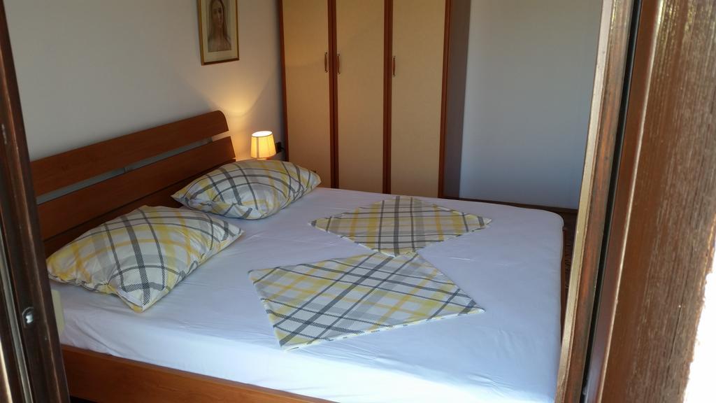 Apartments Labor Vodice Luaran gambar