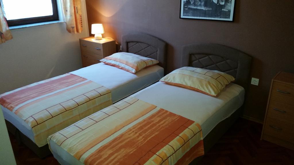 Apartments Labor Vodice Luaran gambar