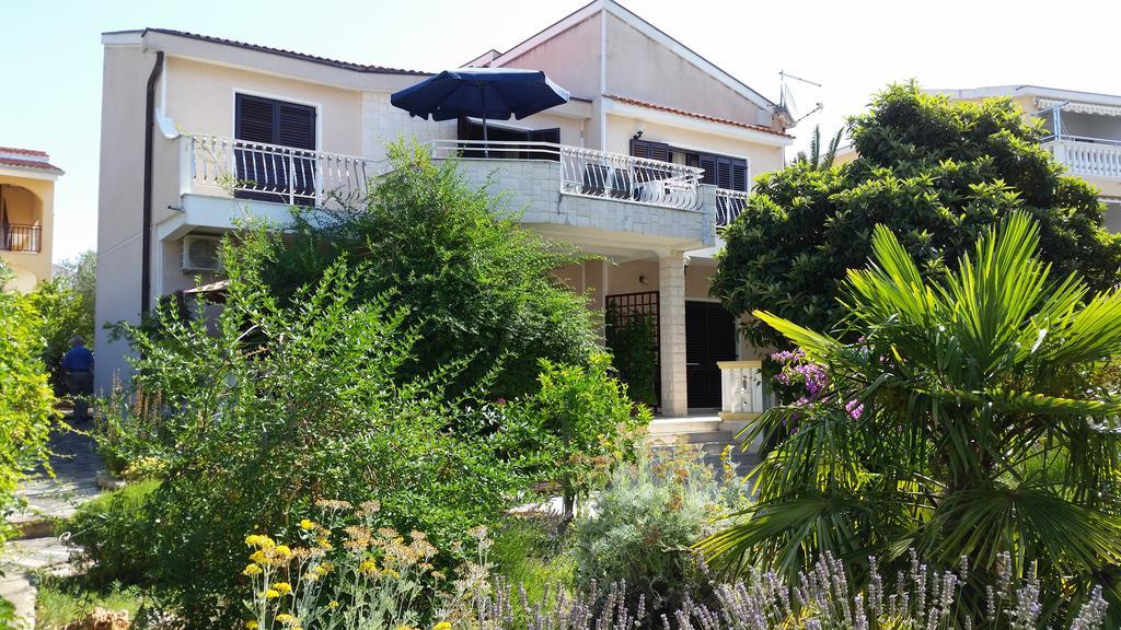 Apartments Labor Vodice Luaran gambar
