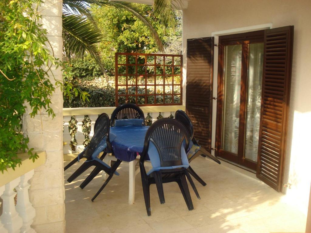 Apartments Labor Vodice Bilik gambar