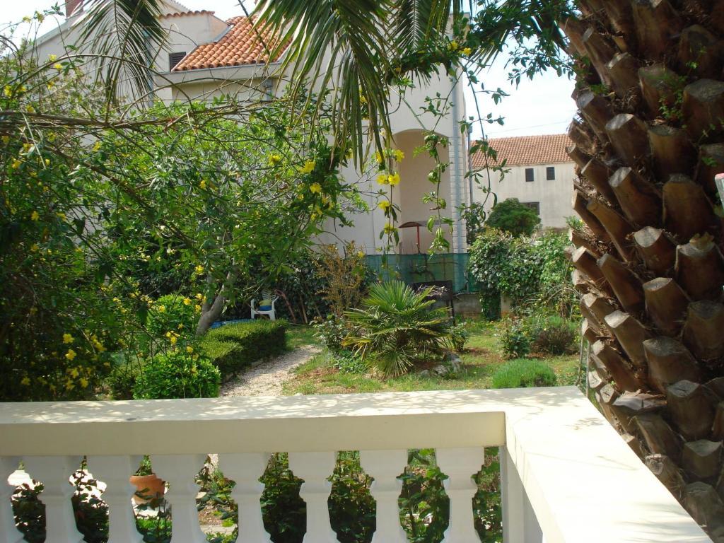 Apartments Labor Vodice Bilik gambar