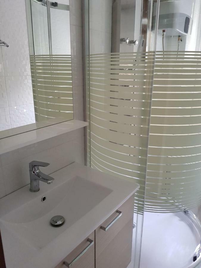 Apartments Labor Vodice Luaran gambar